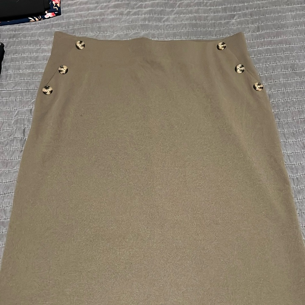 Olive green pencil work skirt. Size L.